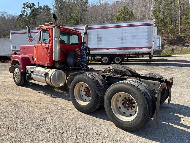 Image of Mack RW613 equipment image 2