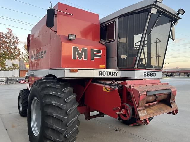 Image of Massey Ferguson 8560 equipment image 1