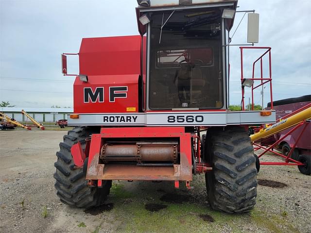 Image of Massey Ferguson 8560 equipment image 1