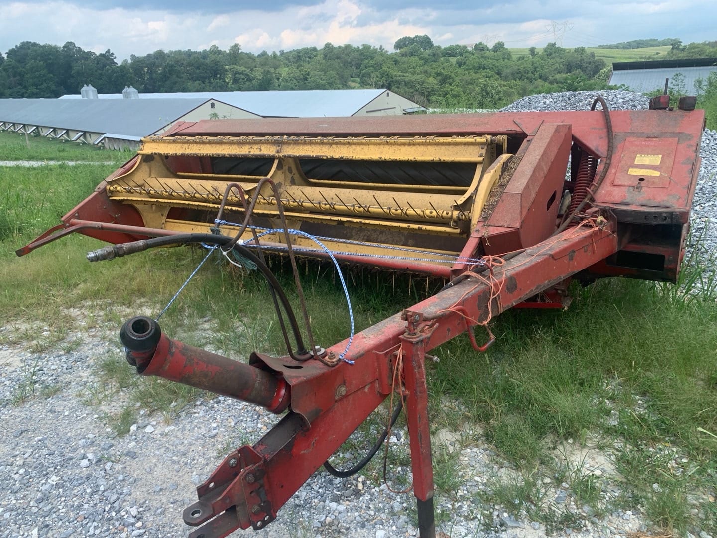 1987 New Holland 489 Equipment Image0