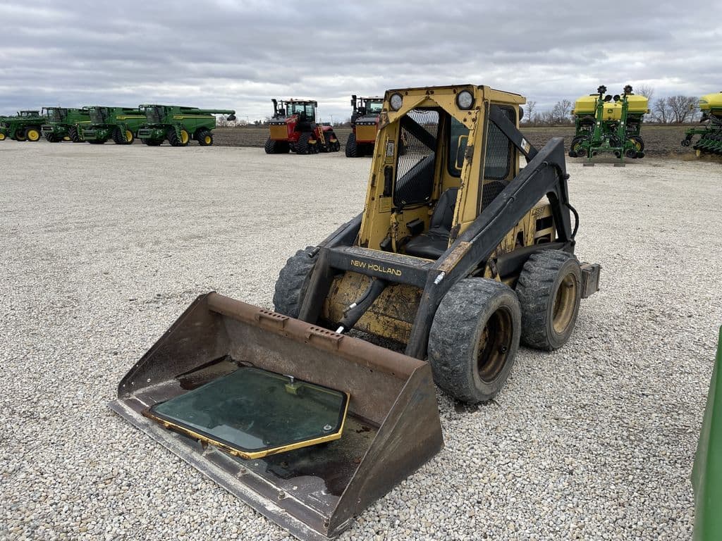 Image of New Holland L555 Primary image