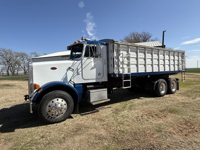 Image of Peterbilt 349 equipment image 1