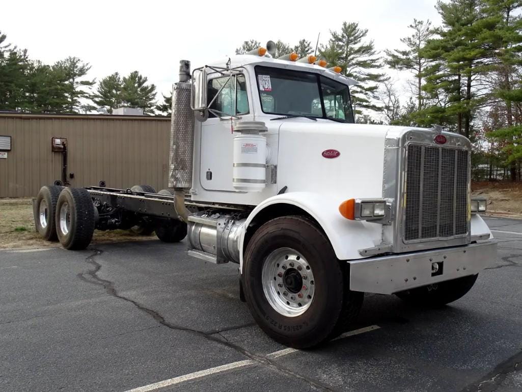 Main image Peterbilt 357