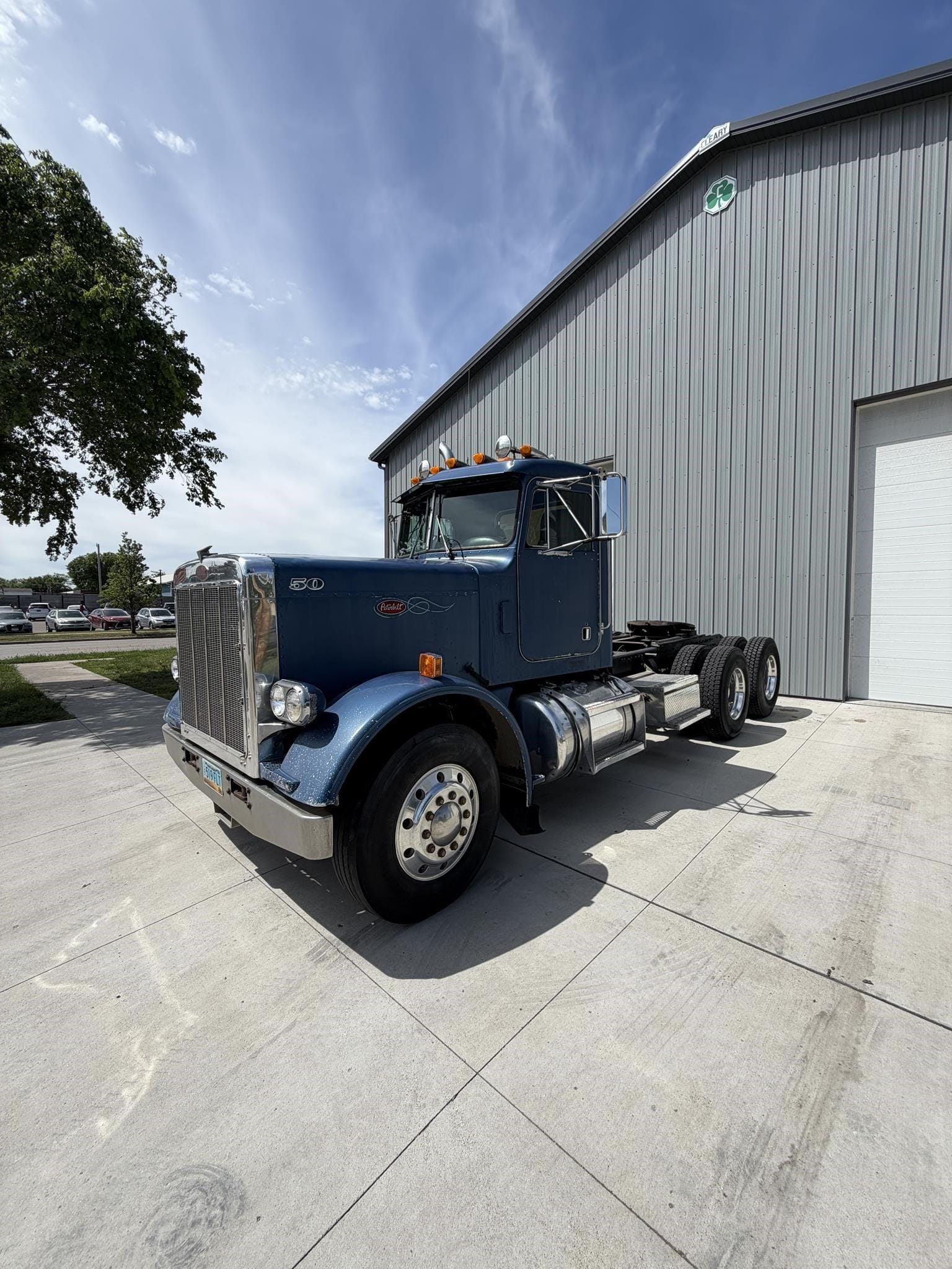 1987 Peterbilt 359 Equipment Image0