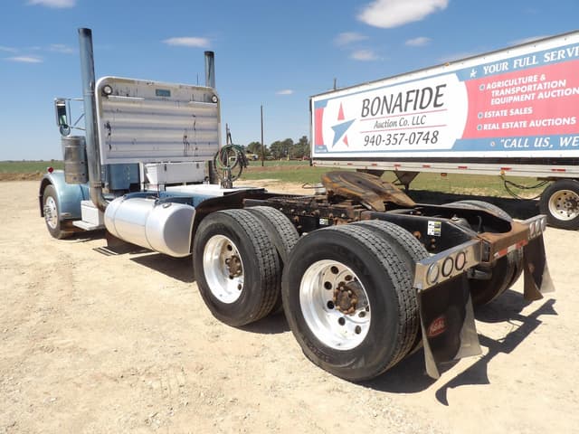 Image of Peterbilt 359 equipment image 2