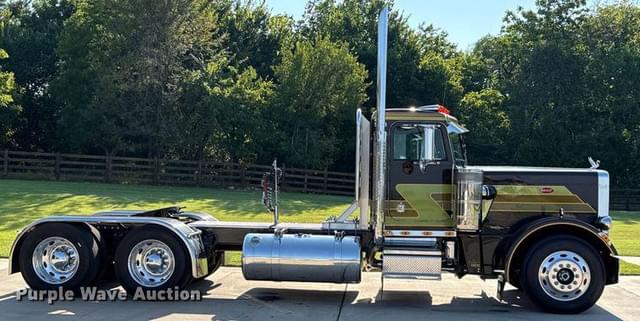 Image of Peterbilt 359 equipment image 3