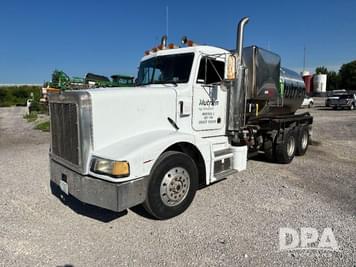 Main image Peterbilt 377
