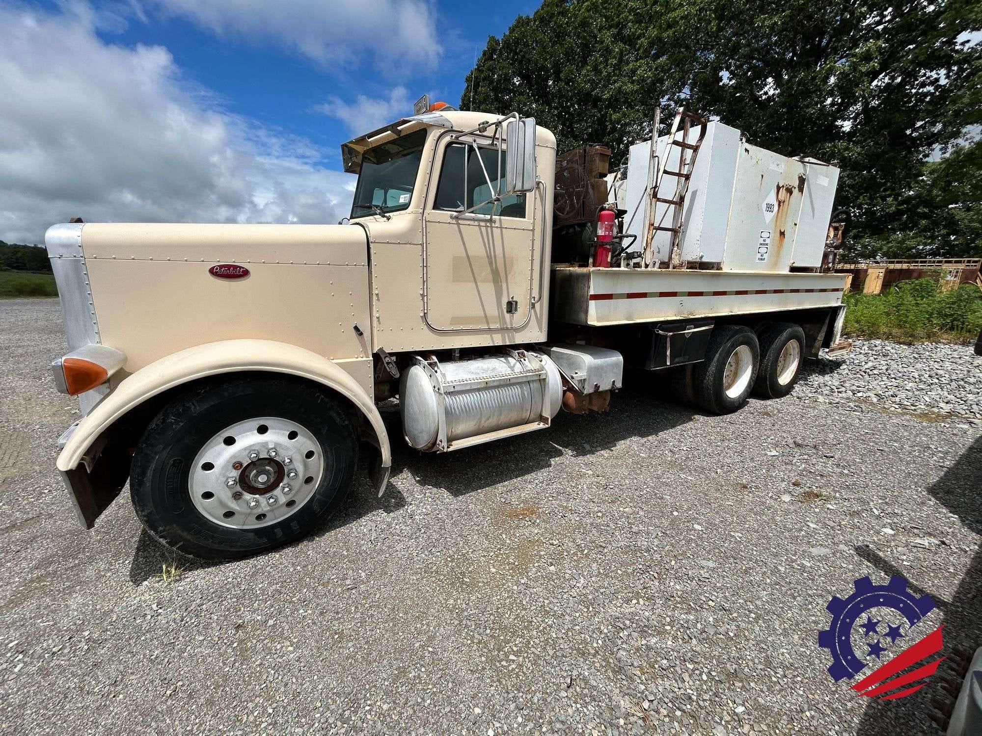 1987 Peterbilt 379 Equipment Image0