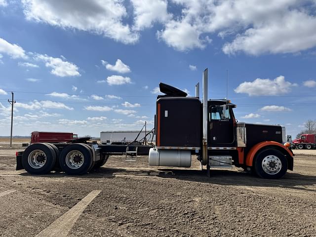 Image of Peterbilt 379 equipment image 3