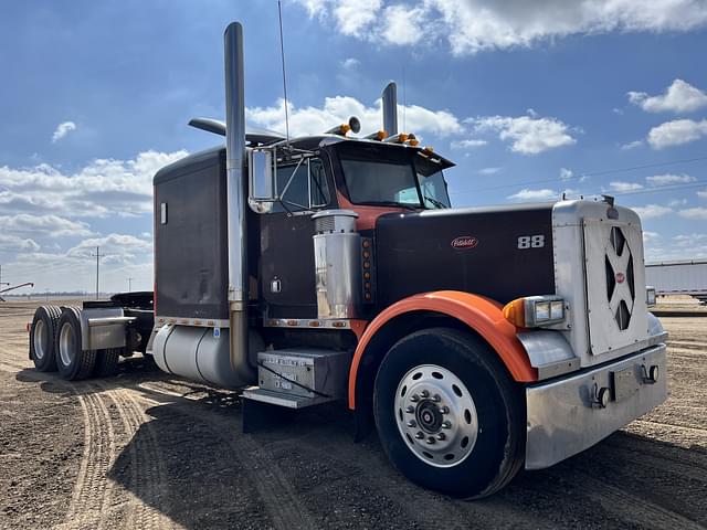 Image of Peterbilt 379 equipment image 2