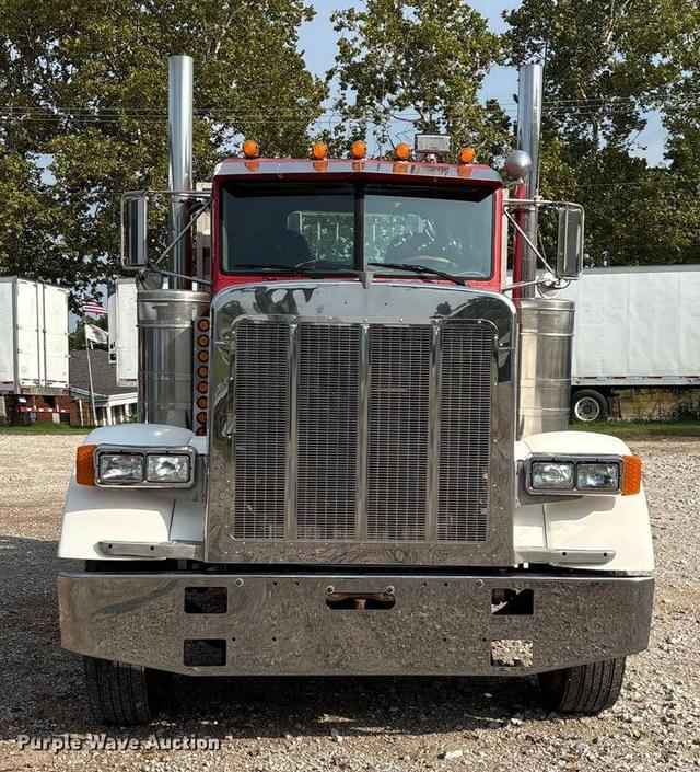 Image of Peterbilt 379 equipment image 1