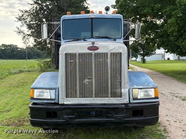 Image of Peterbilt 567 equipment image 1
