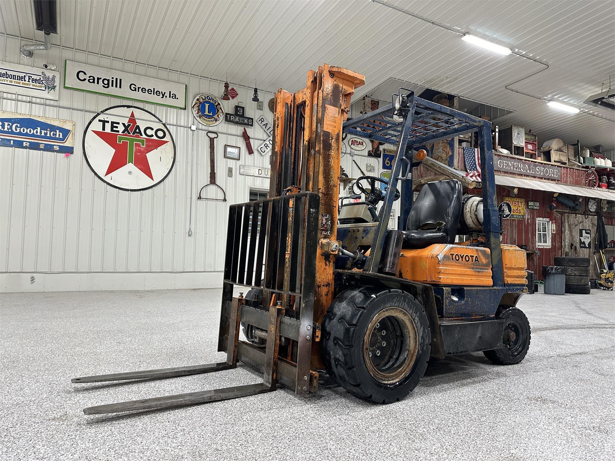 Main image Toyota 425FG25