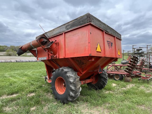 Image of United Farm Tools 500 equipment image 2