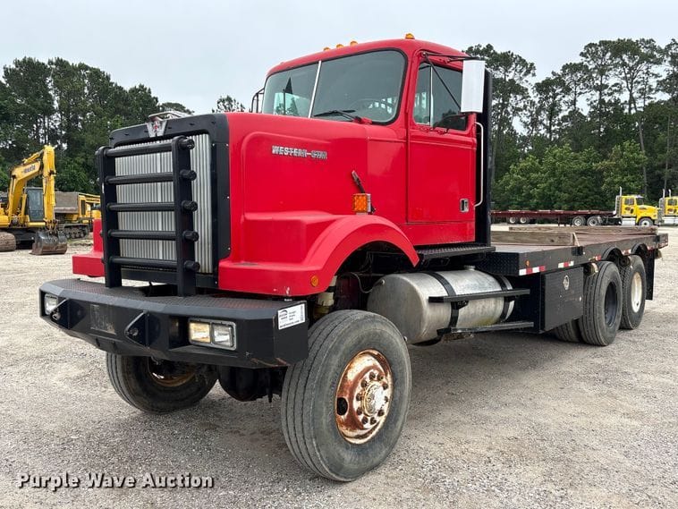 1987 Western Star 4800 Equipment Image0