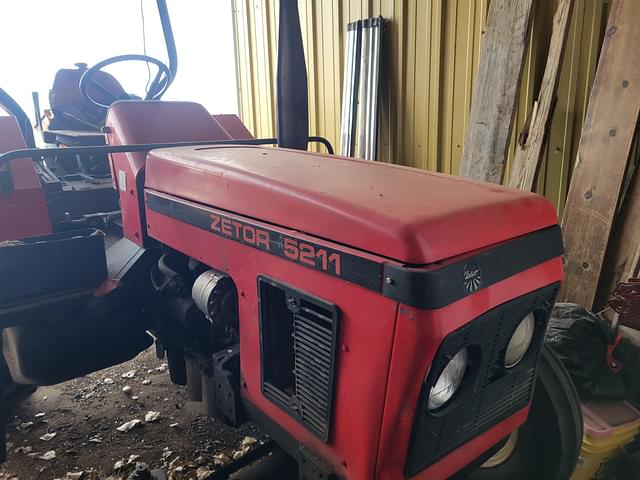 Image of Zetor 5211 equipment image 3