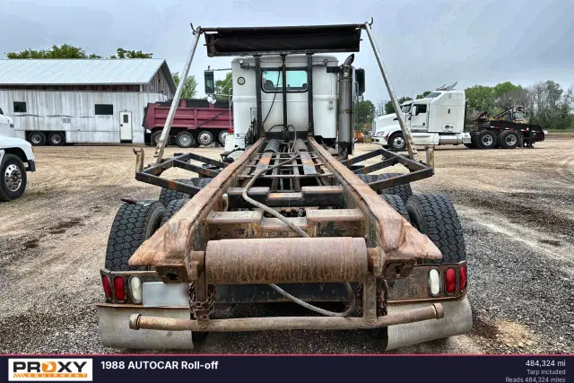 Image of Autocar Undetermined equipment image 3