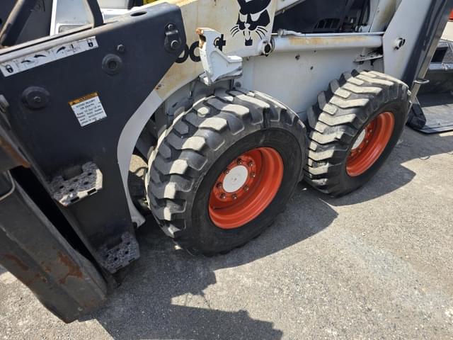 Image of Bobcat 843 equipment image 1