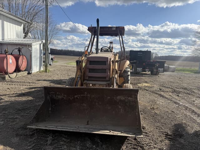 Image of Case 580K equipment image 2