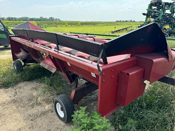 Image of Case IH 1063 equipment image 2