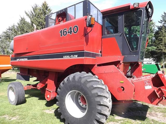 Image of Case IH 1640 equipment image 1