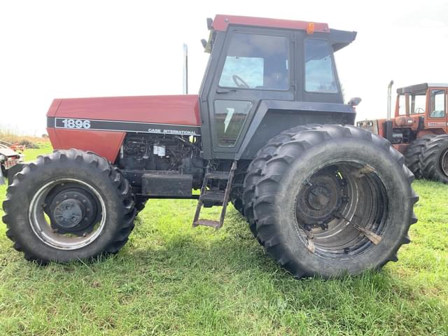 Image of Case IH 1896 equipment image 1