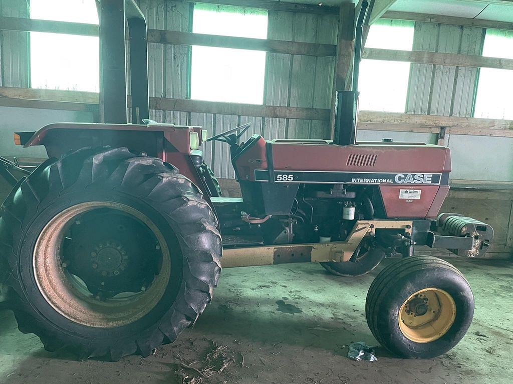Image of Case IH 585 Primary image