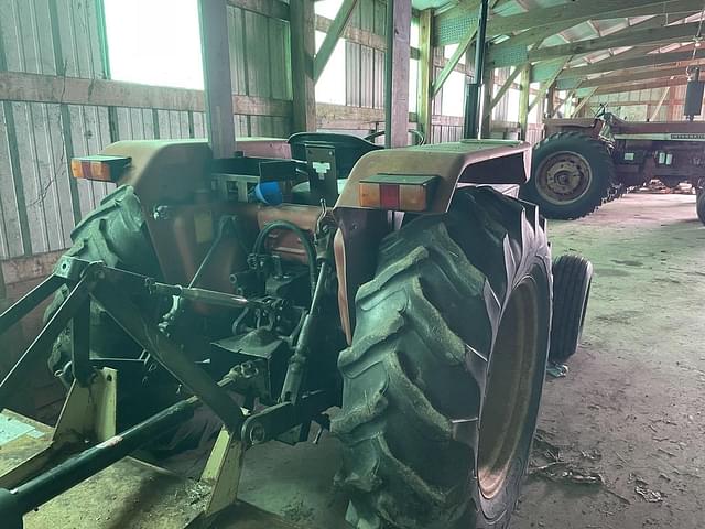 Image of Case IH 585 equipment image 3
