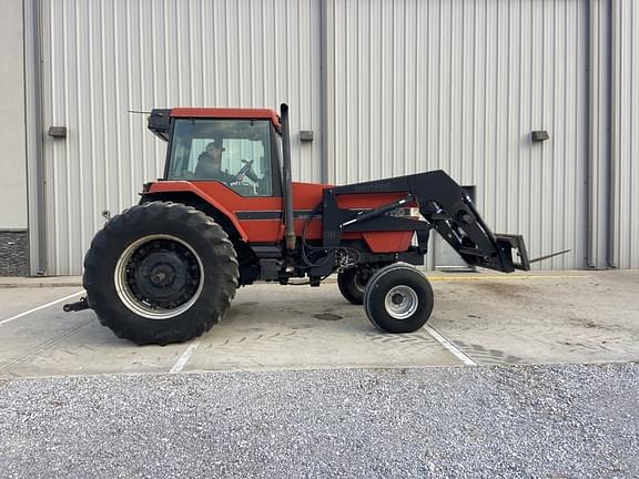 Image of Case IH 7110 equipment image 4