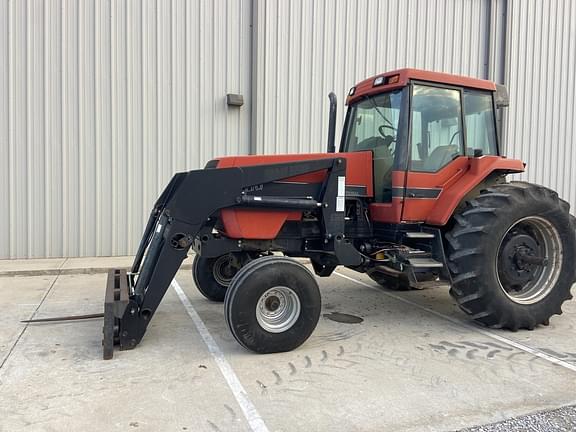 Image of Case IH 7110 equipment image 1