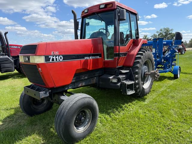 Image of Case IH 7110 equipment image 3
