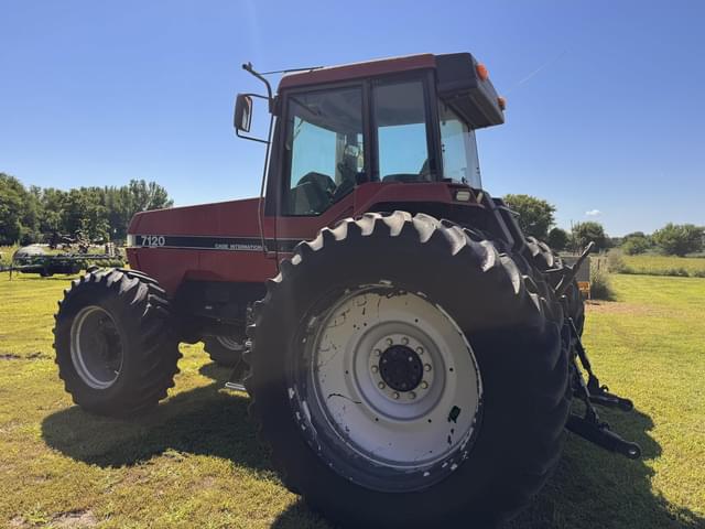 Image of Case IH 7120 equipment image 2