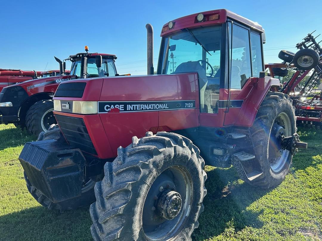 Image of Case IH 7120 Image 0