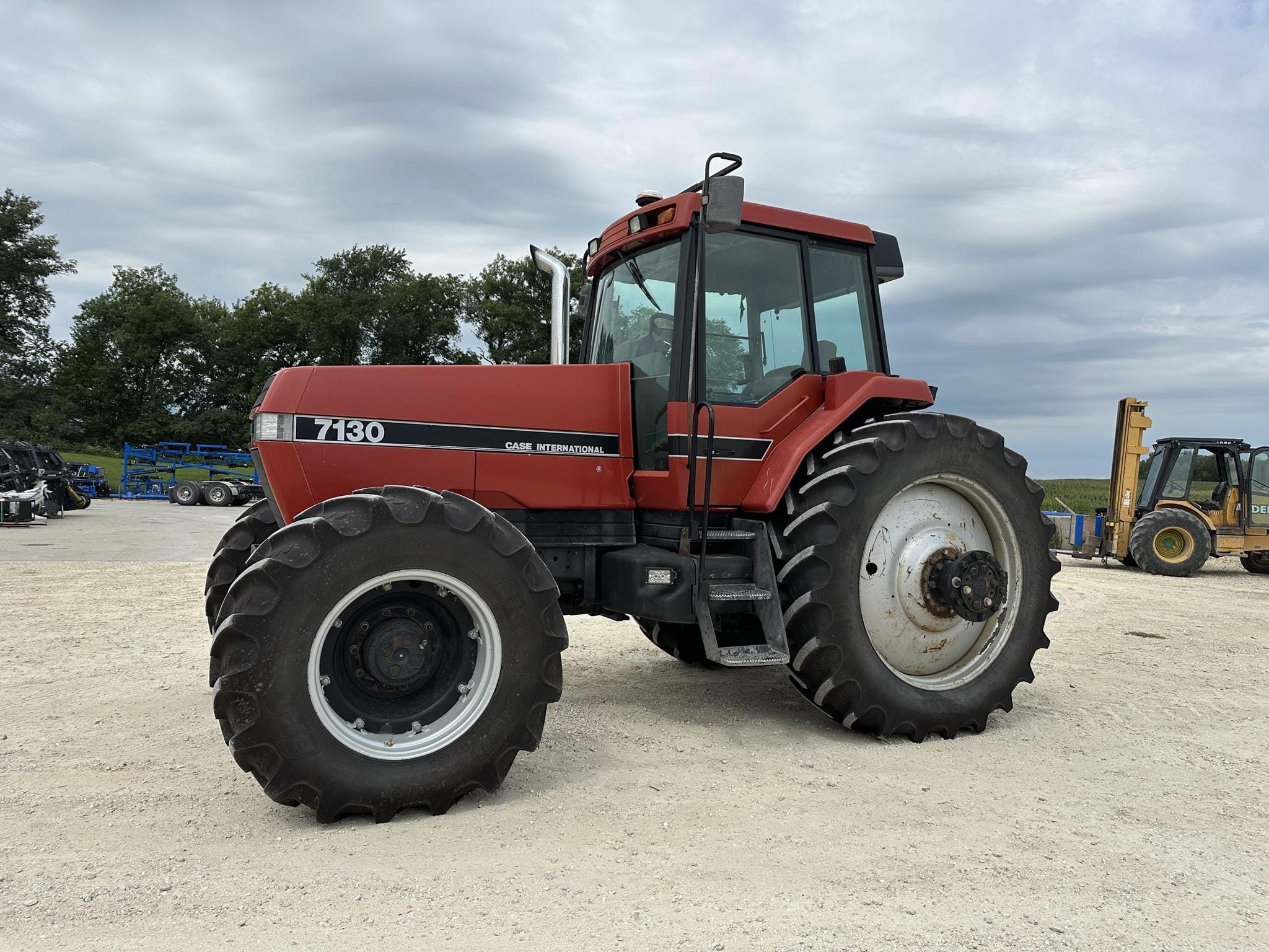 1988 Case IH 7130 Equipment Image0