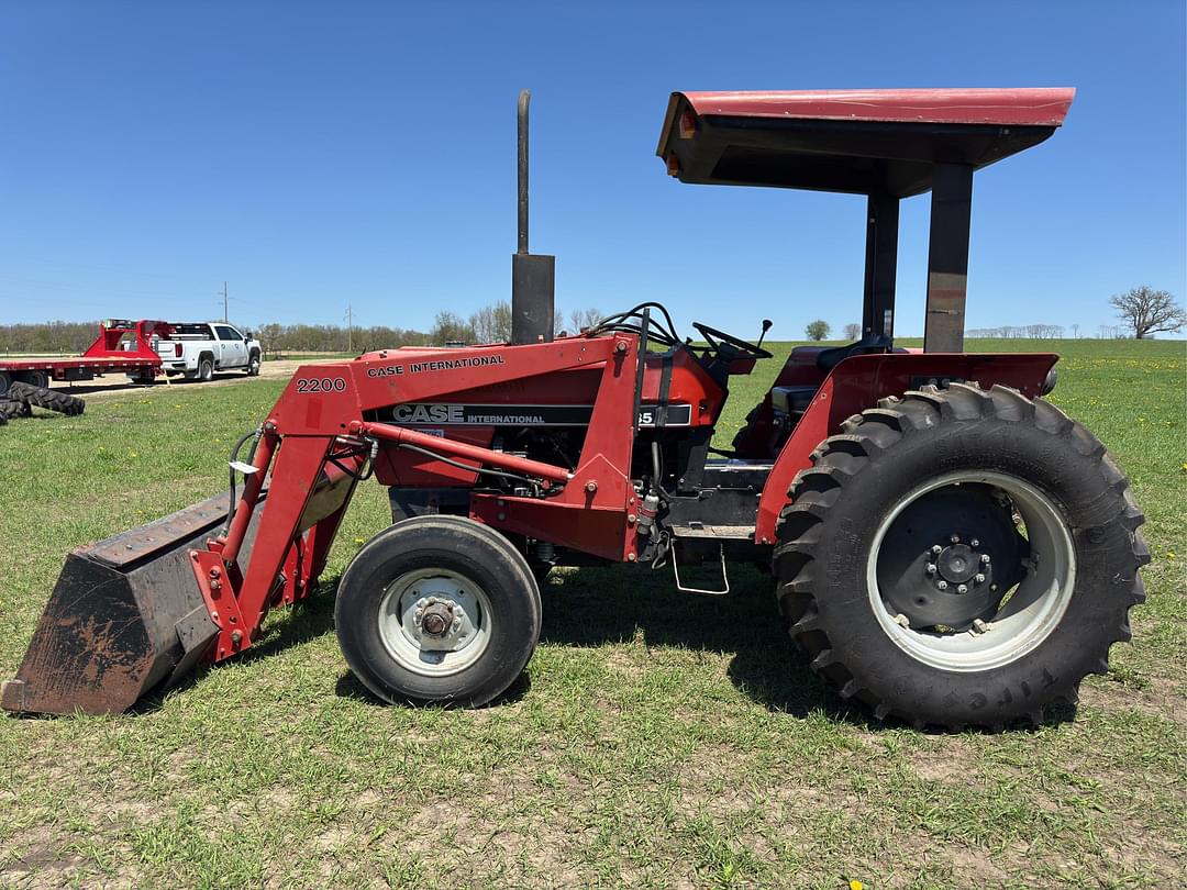 Image of Case IH 485 Primary image