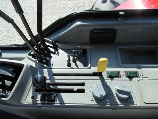 Image of Case IH 7130 equipment image 1