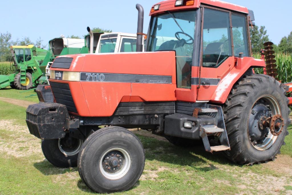 Main image Case IH 7110