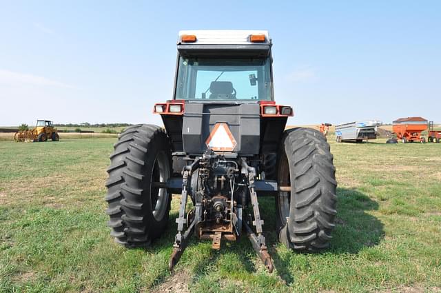 Image of Case IH 7110 equipment image 3