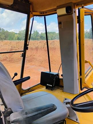 Image of Caterpillar 416 equipment image 3