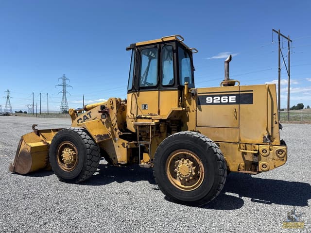 Image of Caterpillar 926E equipment image 2