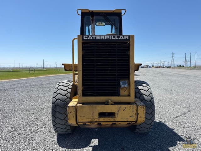 Image of Caterpillar 926E equipment image 3