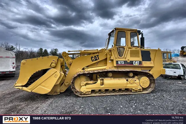 Image of Caterpillar 973 equipment image 2
