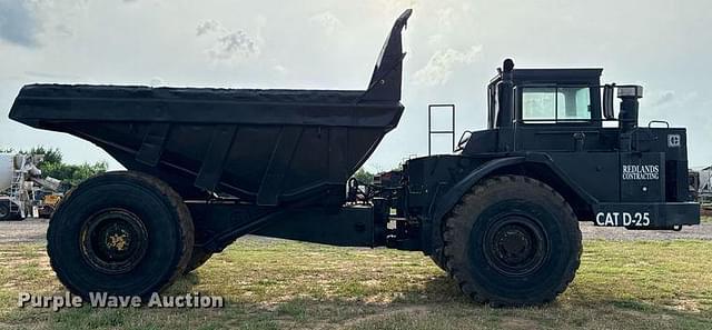 Image of Caterpillar D25C equipment image 3