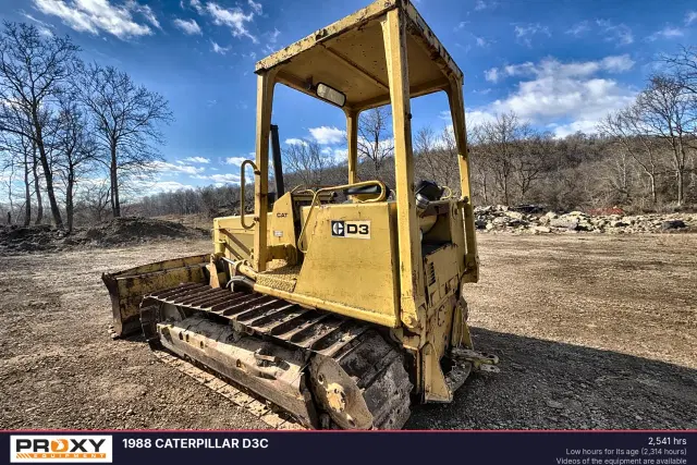 Image of Caterpillar D3C equipment image 2