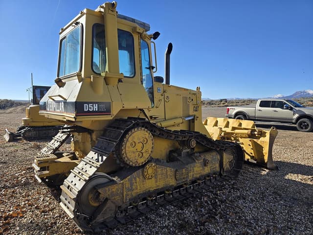 Image of Caterpillar D5H equipment image 4