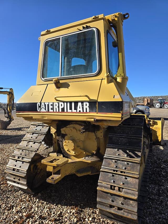 Image of Caterpillar D5H equipment image 3