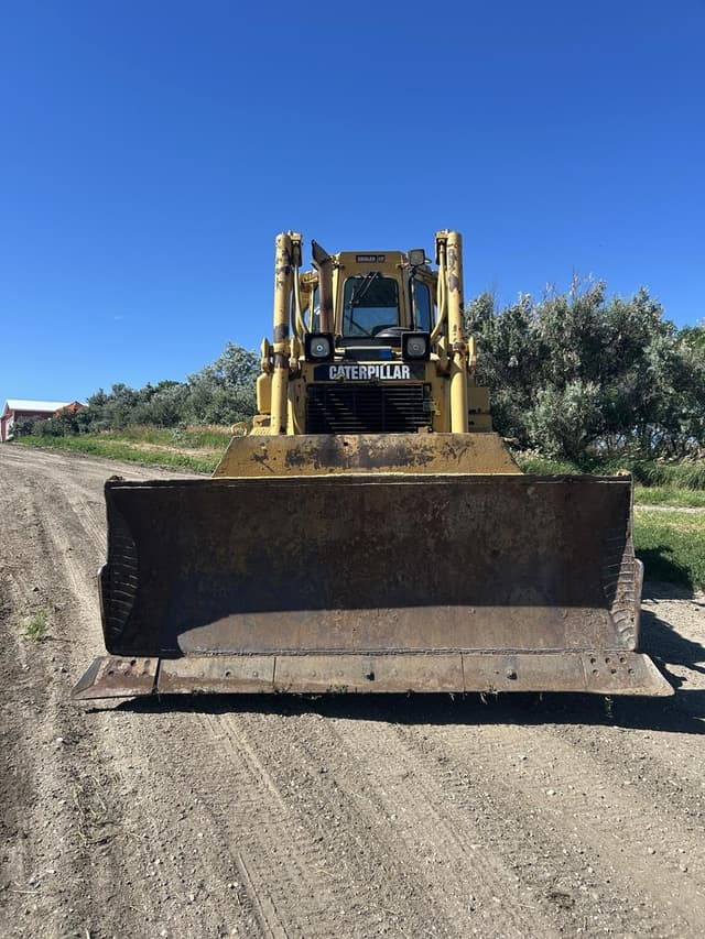 Image of Caterpillar D6H equipment image 1