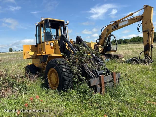 Image of Caterpillar IT28B equipment image 2