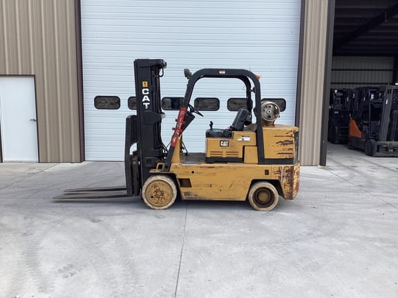 1988 Caterpillar TC100D Equipment Image0