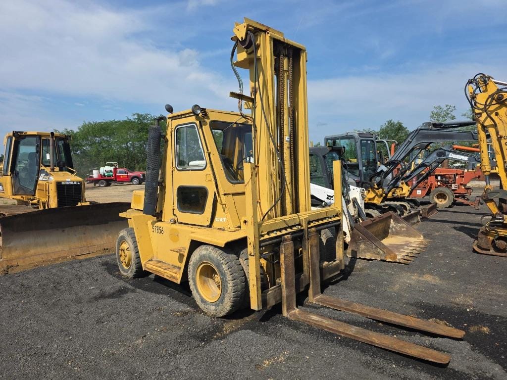 1988 Caterpillar V150 Equipment Image0